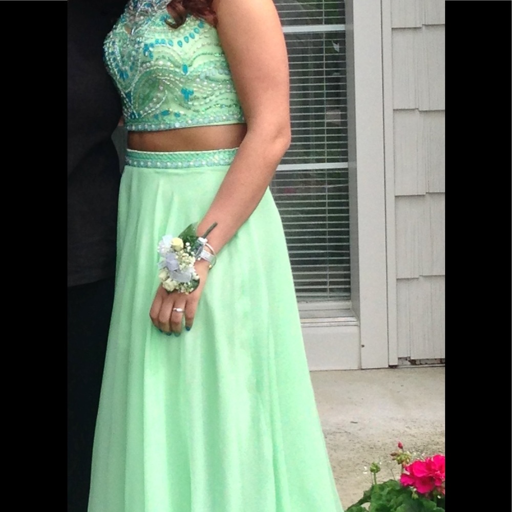 Dress!